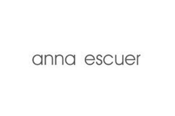 <!--:es-->Anna Escuer contrata a Lifting Consulting el Servicio de Marketing Outsourcing<!--:-->